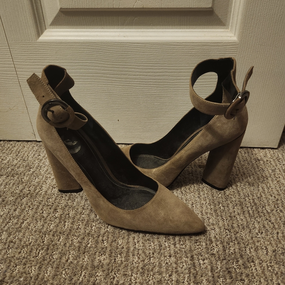Kendall & Kylie Heels